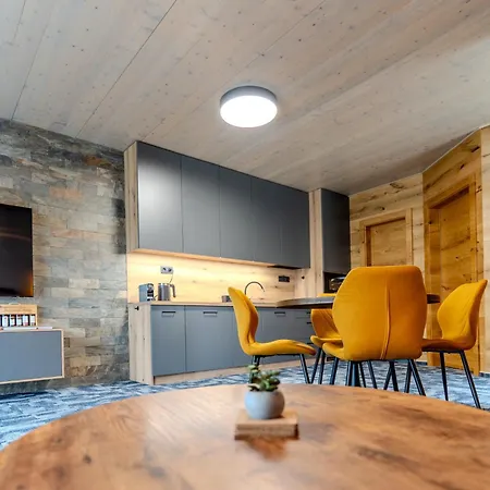 F2 Apartment